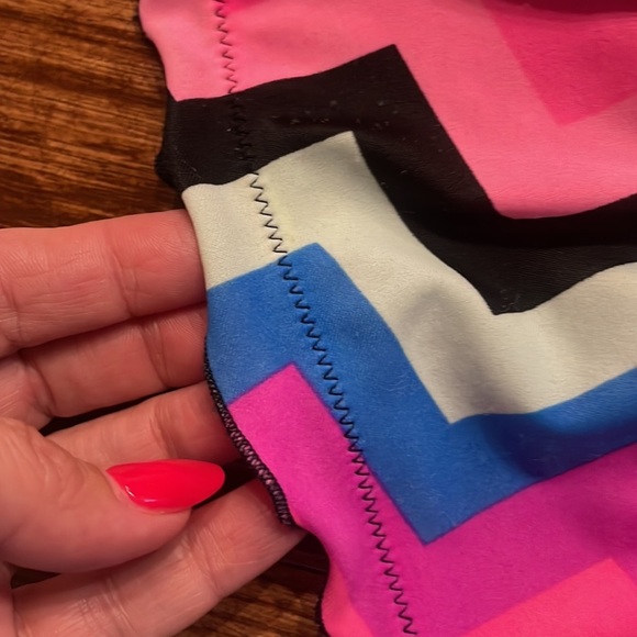 PINK VICTORIA SECRET Aztec Neon color string bikini BOTTOM size Med - Picture 8 of 8